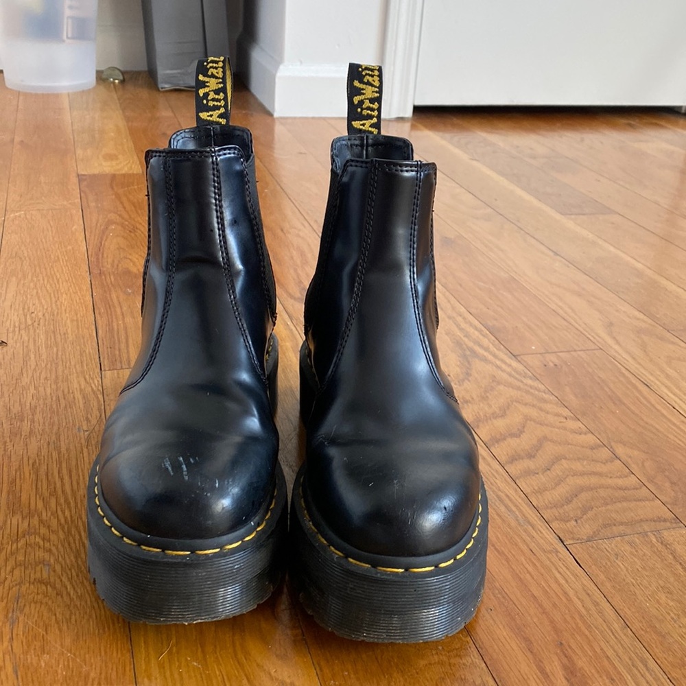 DR. MARTENS 2976 Quad Platform Black Womens Chelsea Boots